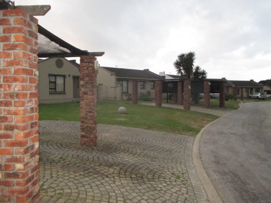 2 Bedroom Property for Sale in Kabega Park Eastern Cape